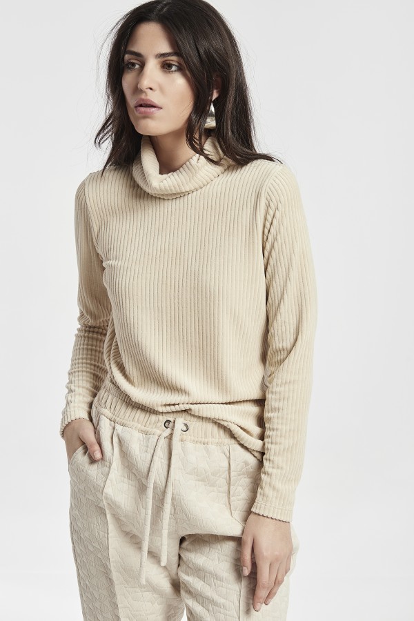 KNIT CORDUROY TURTLE NECK...