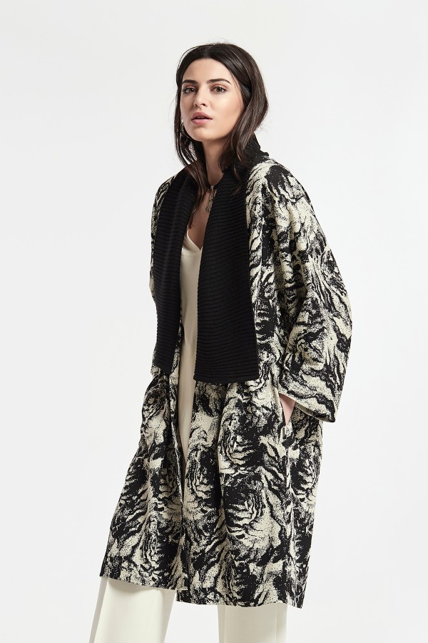 FLOWERS JACQUARD KNIT...