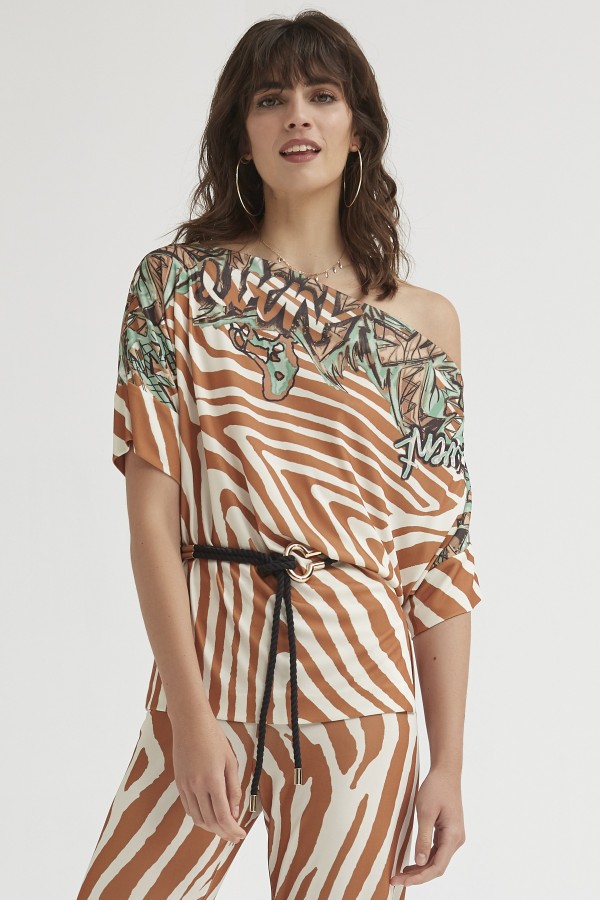 GRAFFITI PRINT KNIT TOP