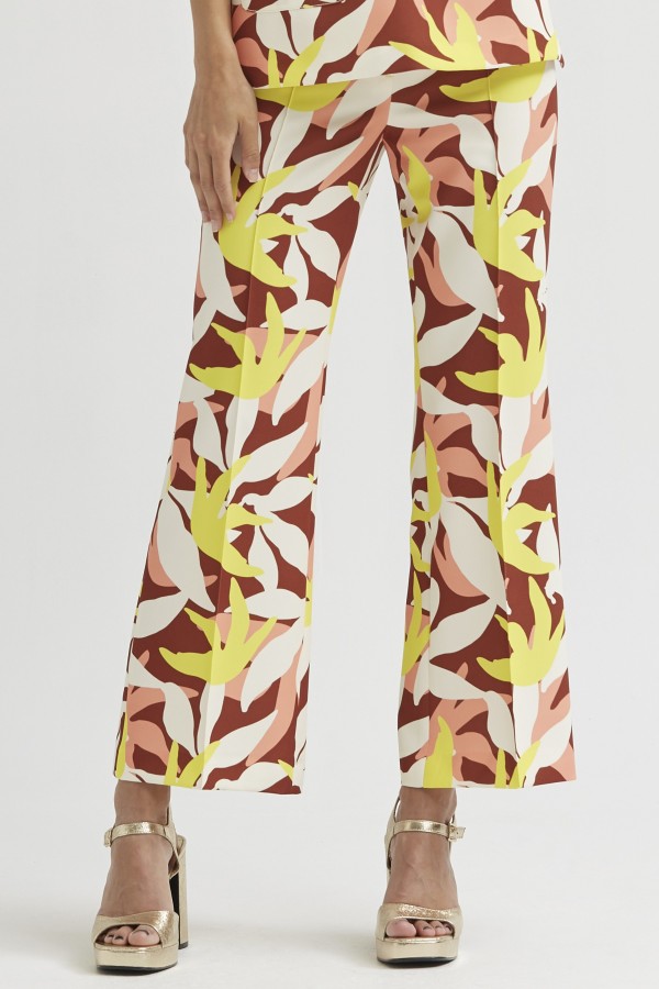PANTALÓN ACAMPANADO...